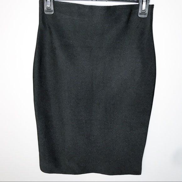 Chelsea Black Bodycon Pencil Skirt - Picture 2 of 5